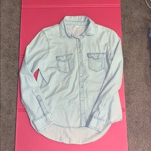 Light denim wash t-shirt